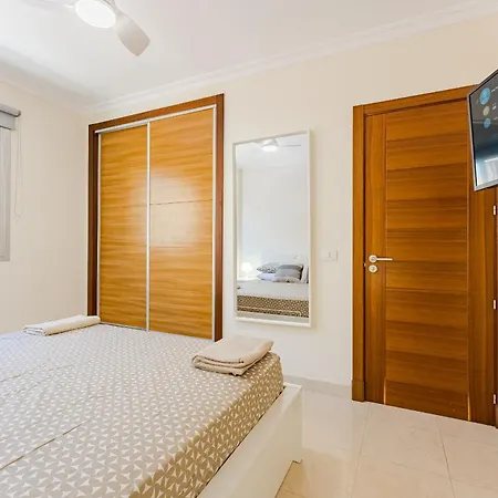 Beautiful Sea View With Air Condition San Remo-palm Mar Arona Apartman